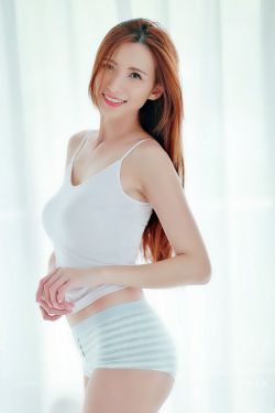 脱裤子打光屁股